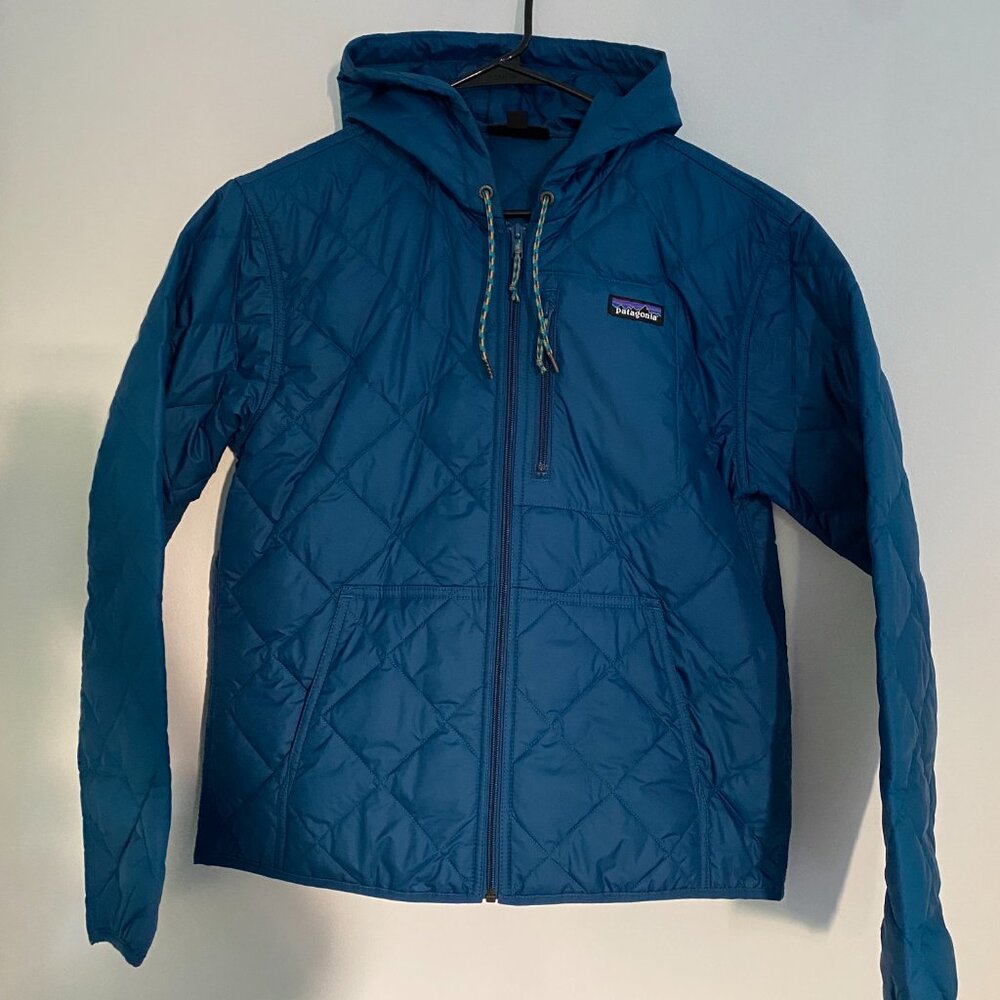 Patagonia Women's Diamond Quilted Bomber Hoody - Picture 2 of 4